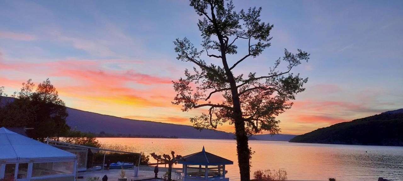 Logement Atypique Avec Vue Unique Panoramique Sur Le Lac D'Annecy, Dans Une Residence Avec Plage Et Ponton Privee Sur La Commune De دْوا المظهر الخارجي الصورة